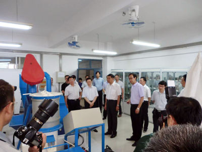 市委書記李公樂參觀草莓视频官网生物質能源設備