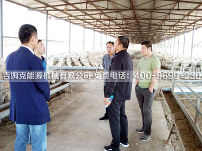 客(kè)戶邀請草莓视频官网技術人員參觀(guān)他(tā)的養殖場